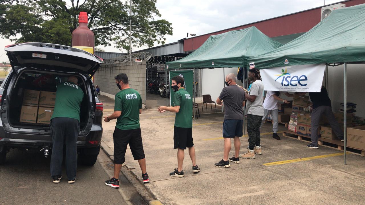 3º Arremesso Solidário arrecada cerca de 3 toneladas de alimentos